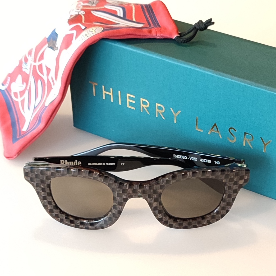 Theirry Lasry Rhodeo frame in colour V022